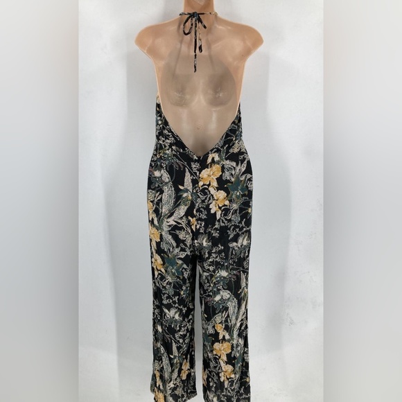 Free People Women's Black Floral Halter Neck Cropped One Piece Jumpsuit Size 8 - Picture 2 of 6